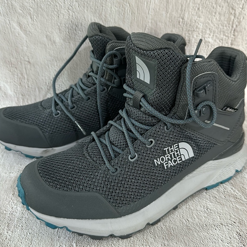 The North Face Hydroseal Winter water proof boots size 9